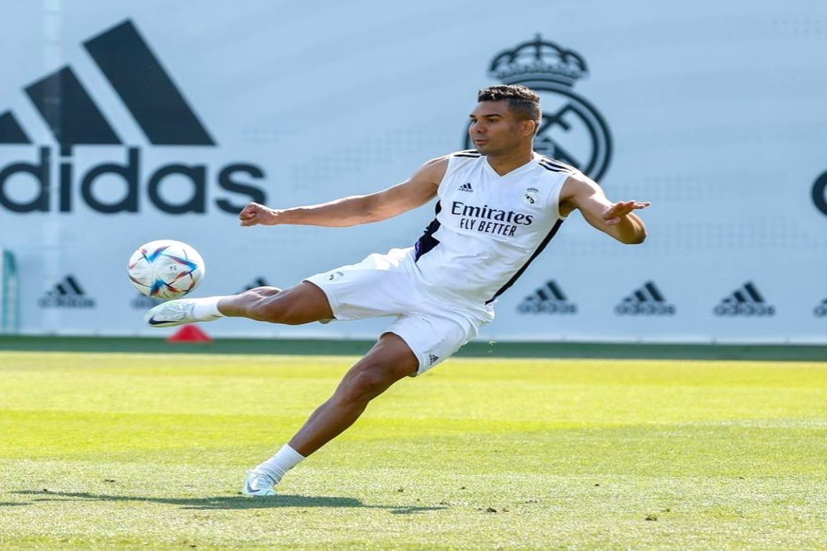 Real Madrid makes official announcement regarding Casemiro’s transfer, fans emotional