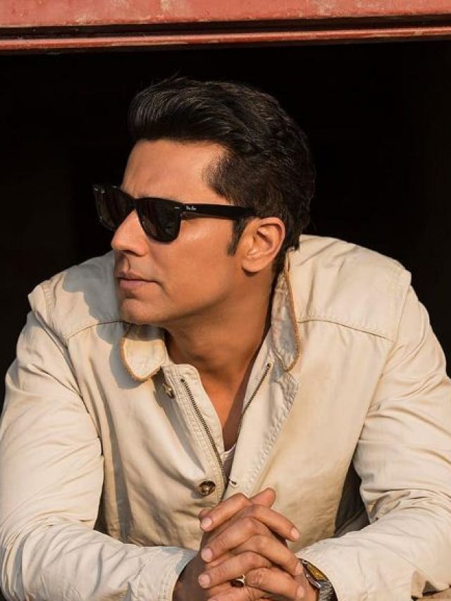 Happy Birthday Randeep Hooda Unique Fashion Statement Of Iconic Actor