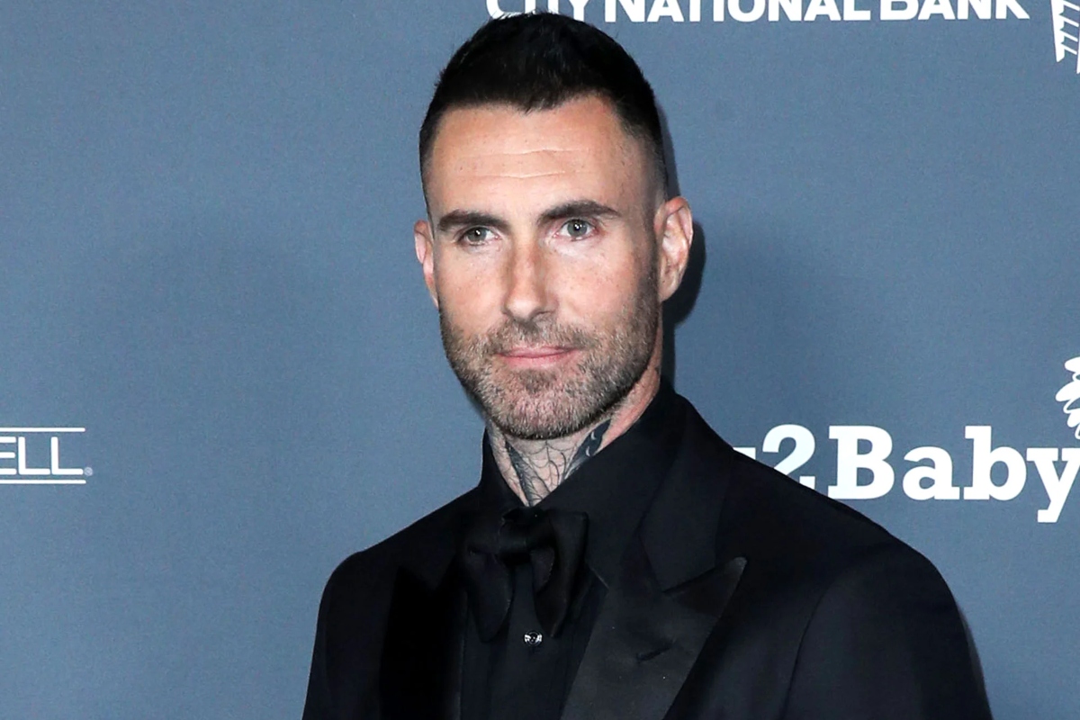 Adam Levine Cheating Scandal: Alleged flirty texts by Maroon 5 singer triggers endless memes on Twitter