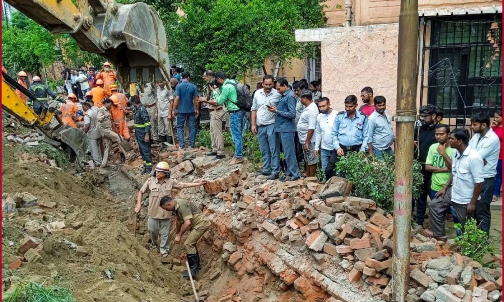 4 dead, 9 rescued as Noida housing society’s wall collapses; CM Yogi condoles deaths