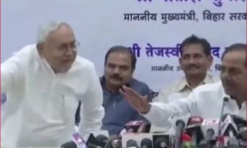 Aap iske chakkar mein…’: Nitish Kumar to Telangana CM Chandrasekhar Rao; BJP slams Bihar CM-VIRAL VIDEO