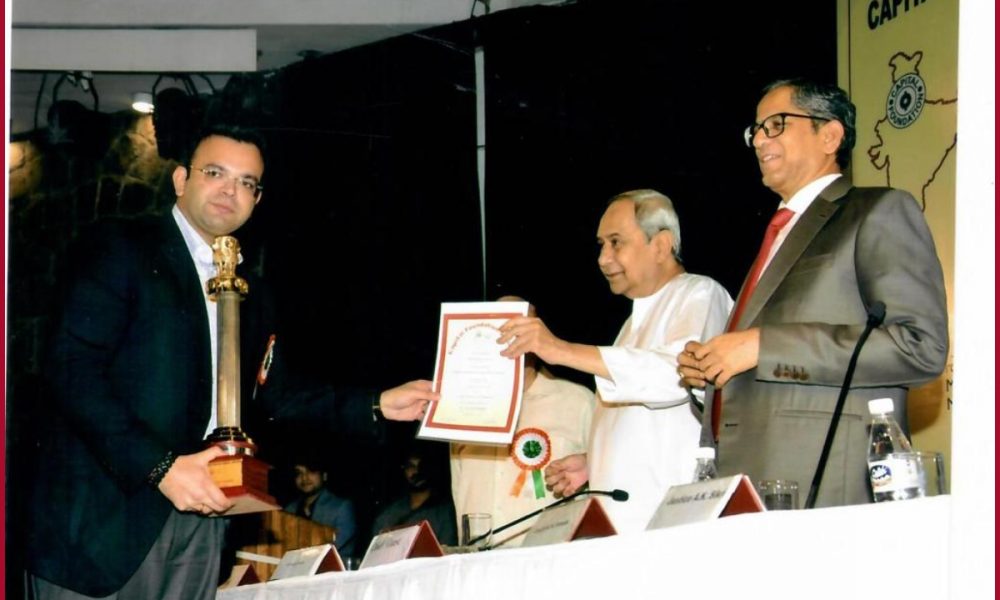 Delhi: Odisha CM Naveen Patnaik conferred with Lifetime Achievement Award