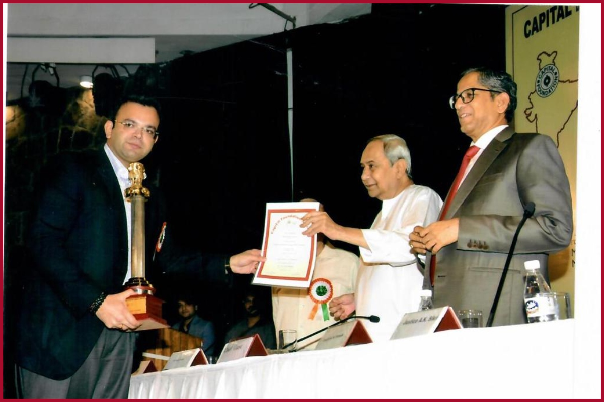 Delhi: Odisha CM Naveen Patnaik conferred with Lifetime Achievement Award