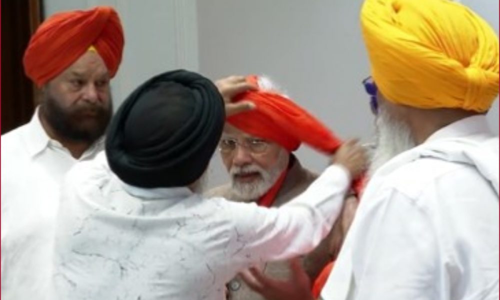 Sikh delegation meets PM Modi at his residence, offers him prasad of ‘Akandh Path’