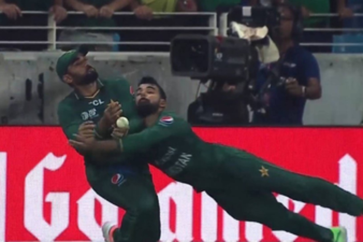 Delhi police mocks Shadab Khan and Asif Ali’s ugly collision leaving Pak fans in fumes