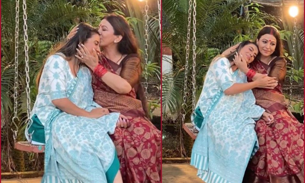 Bhojpuri actress Akshara Singh shares adorable pics with mother Neelam Singh on Day 1 of Shardiya Navratri
