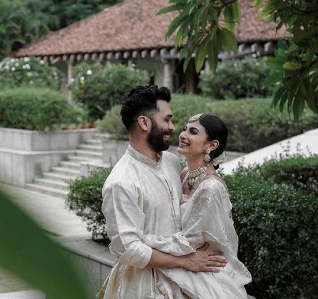 Mouni Roy shines with husband Suraj Nambiar in ethnic outfit