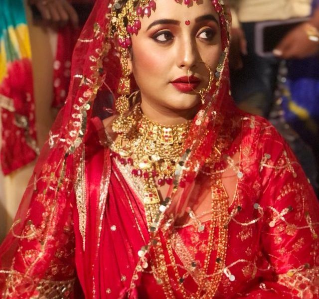 Bhojpuri Diva Rani  Chatterjee flaunts her bridal look