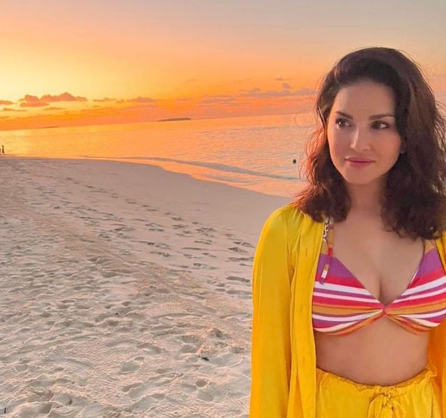 Motivation for Monday: Sunset, smile, and Sunny Leone 