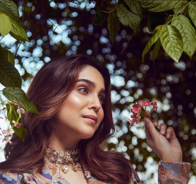 The Saturday bling game; Sharvari Wagh
