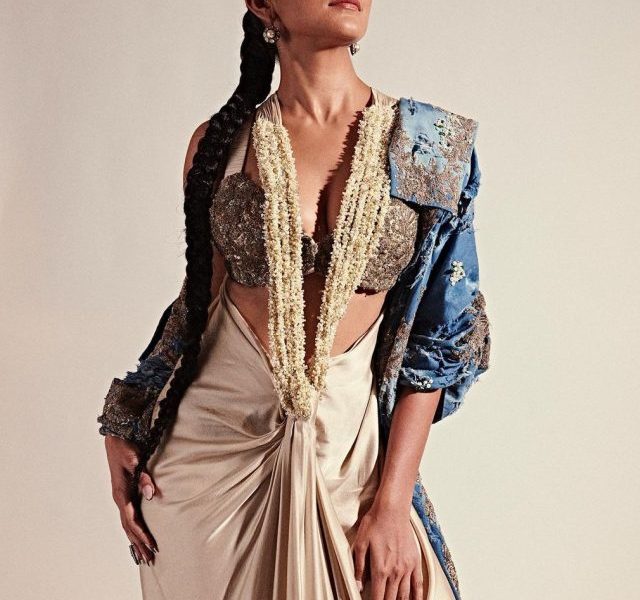 Sita Ramam actress Mrunal Thakur exuding prettiness in her indo western avatar