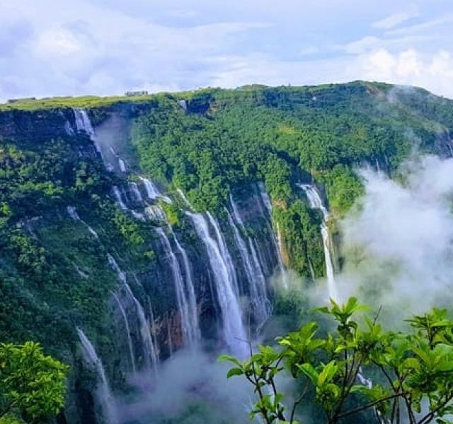 Sept Tour: Visit India’s 5 Highest Waterfalls