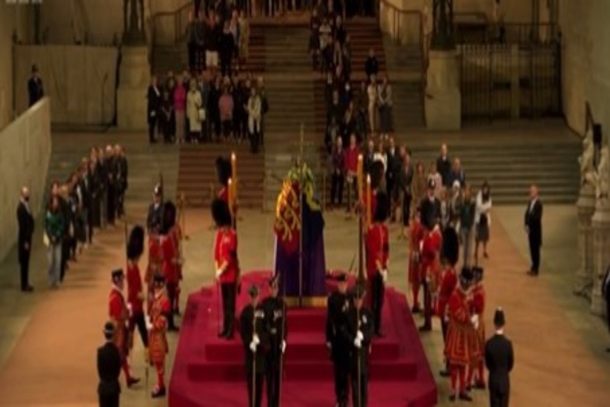 WATCH: Royal guard near Queen Elizabeth II’s coffin collapses, falls to ground