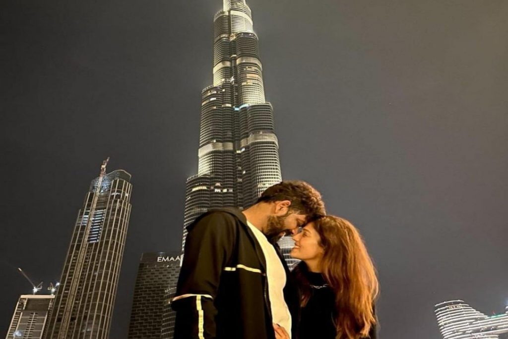 TV Actor Mouni Roy Just Can't Get Enough Of Her Dubai Vacay | HerZindagi