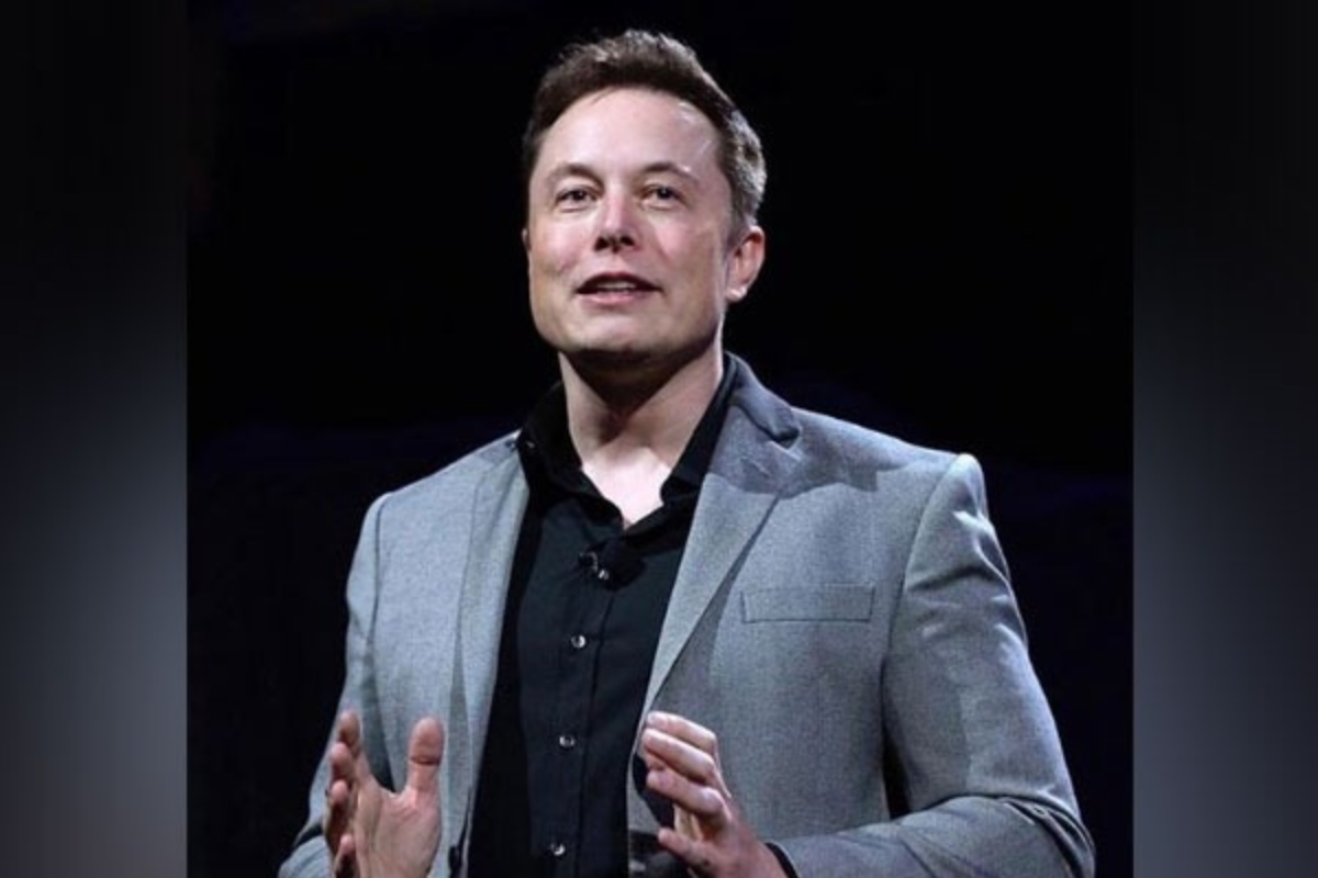 Elon Musk to remodel Twitter, plans to lay off employees