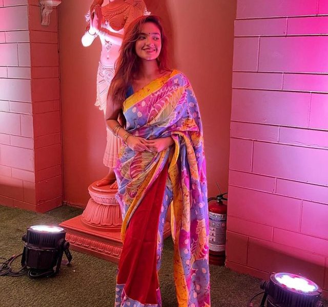 Bong girl Anushka Sen gives desi girl vibes as she opts for a multi coloured  saree