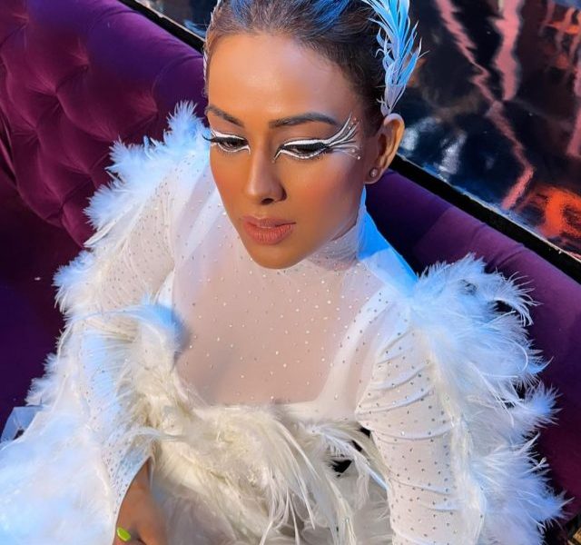 Jhalak Dikhhla Jaa contestant Nia Sharma made a quirky appearance in white feather dress