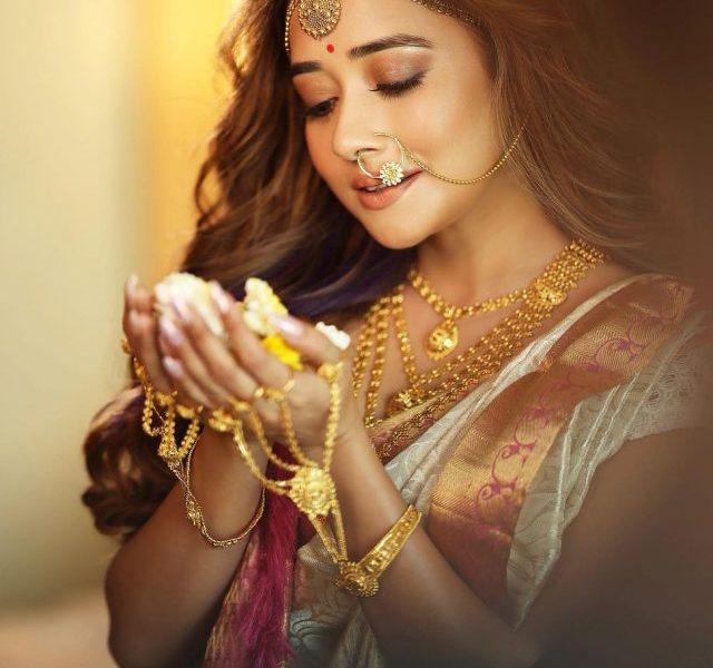 Bengali beauty and hottie: Tina Datta