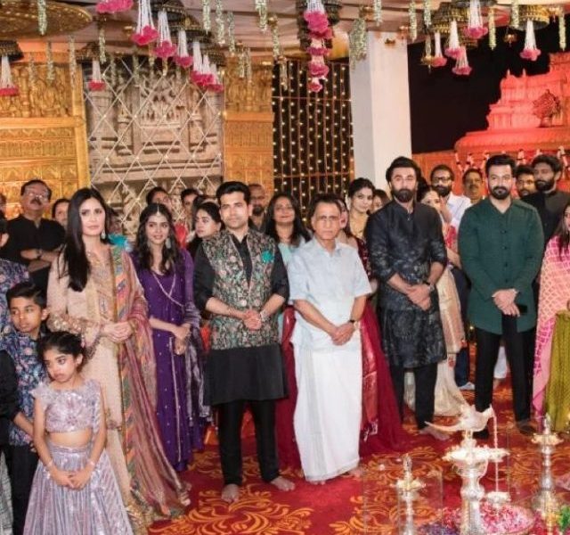 Ex lovers Ranbir Kapoor and Katrina Kaif united at Navratri puja