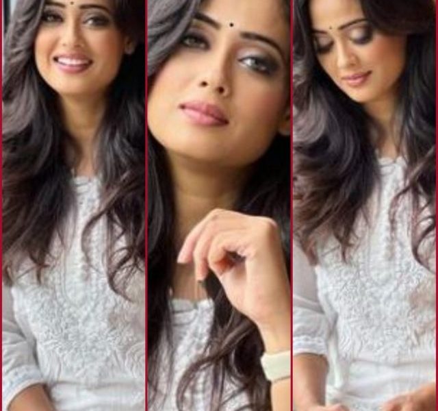 Shweta Tiwari’s Navratri vibes in white Chikankari kurta set