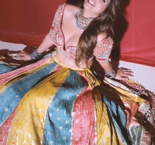 Hottie and naughty: Shama Sikander