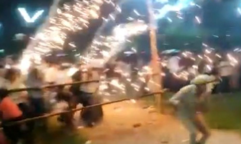 Muzaffarnagar: People try to set fire to Ravana effigy, it back-fired [VIDEO]