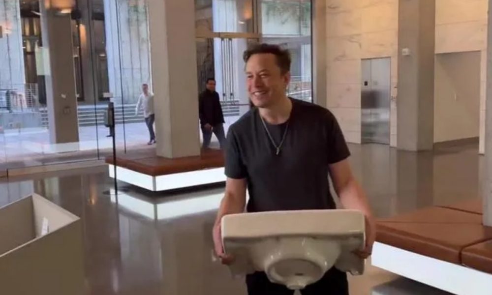 “Let that sink in,” says Musk as he strolls into Twitter HQ ahead of expected deal closing