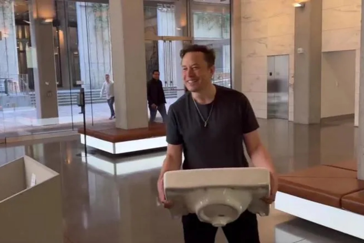 “Let that sink in,” says Musk as he strolls into Twitter HQ ahead of expected deal closing