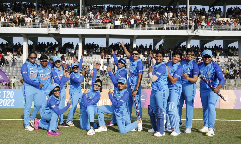 Women’s Asia Cup Finals: India lifts 7th title after Sri Lanka manages just 65 runs