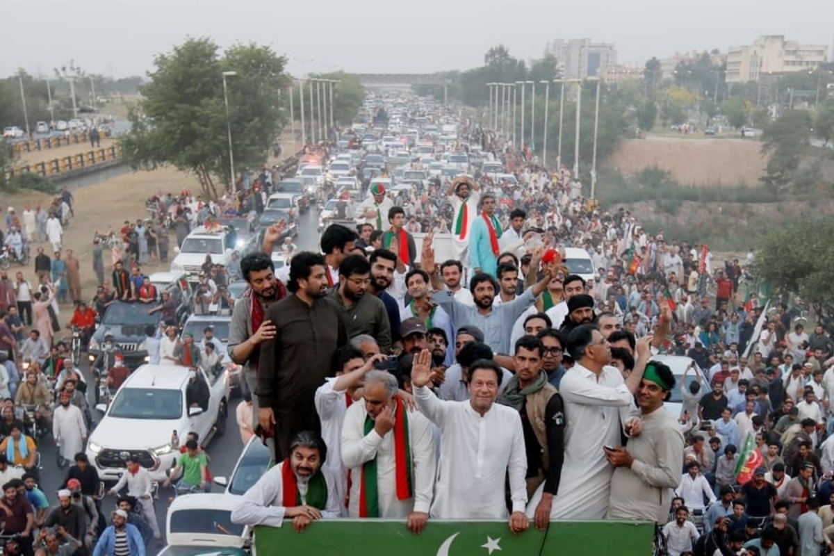 Imran Khan’s PTI starts long march today to demand early elections