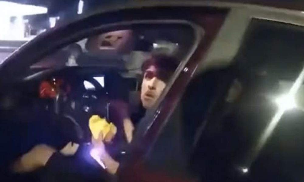 US cop assaults teen eating burger at McDonald’s parking, opens fire [VIDEO]