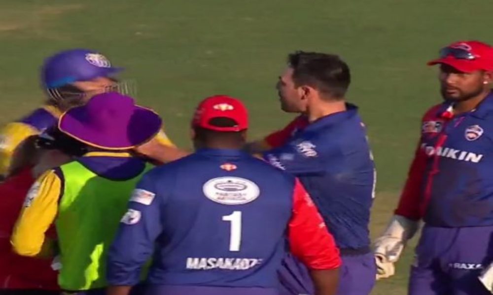 BK v ICAP Legends League Cricket: Mitchell Johnson shoves Yusuf Pathan as they exchange heated words (VIDEO)