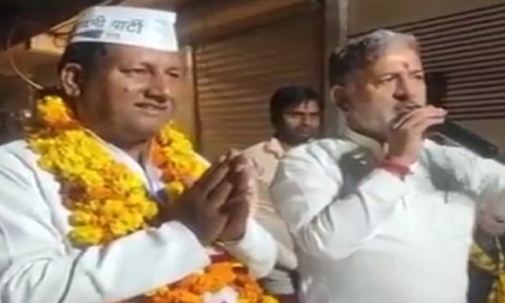 ‘No sewer cleaning if you don’t vote for AAP’: MLA’s open warning to people; BJP tweets VIDEO