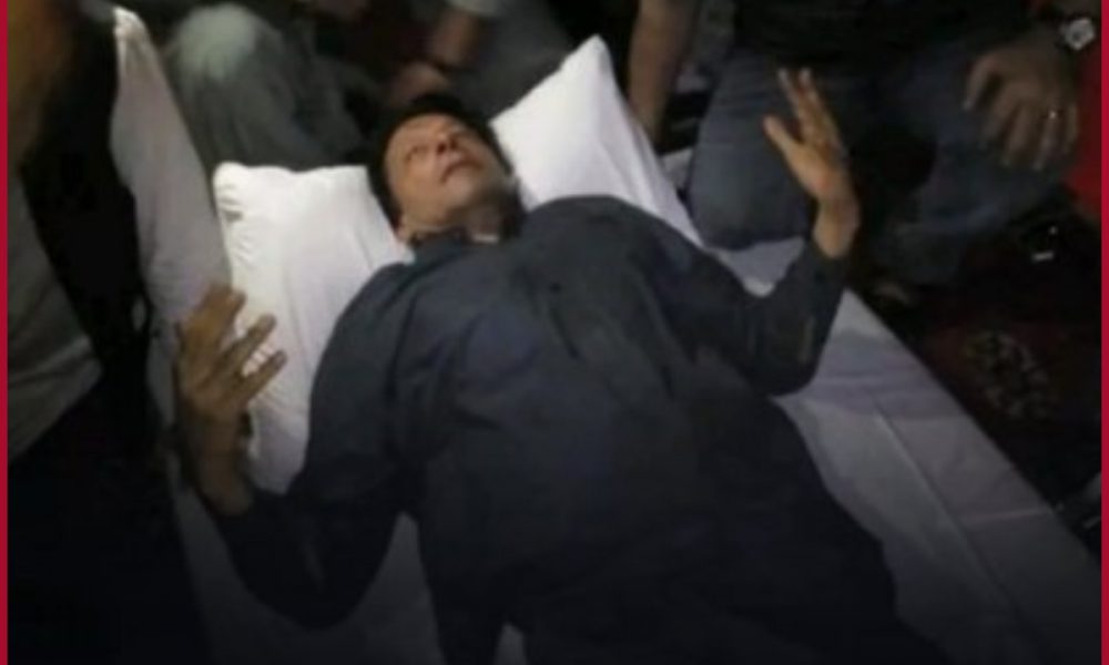 Imran Khan trends at top on Twitter; check how netizens react over Wazirabad firing