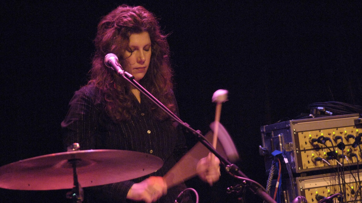 Low drummer-vocalist Mimi Parker passes away at 55