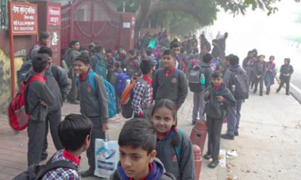 Schools in Noida to start online classes due to rising air pollution