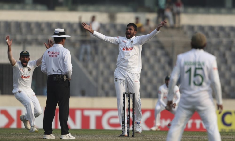 IND vs BAN 2nd Test: India lose early wickets after bowlers limit hosts get target of 145