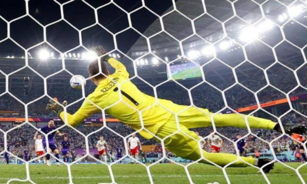 FIFA World Cup 2022: Polish goalie Szczesny opens up about bet with Messi over penalty (WATCH)