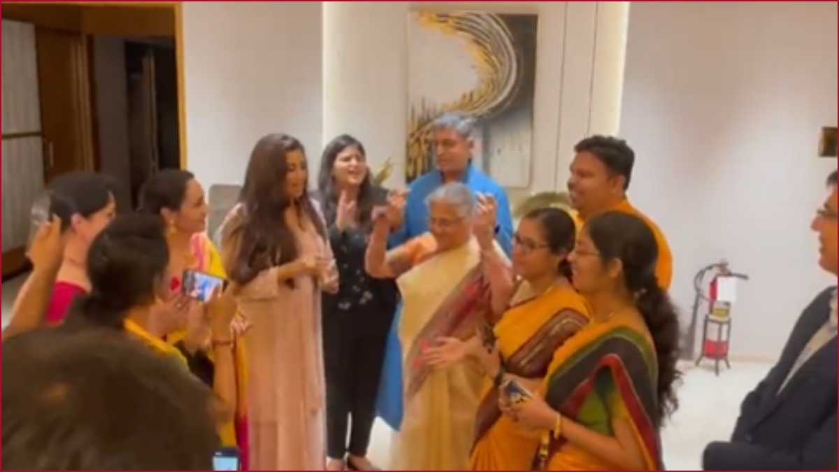 Must Watch: Sudha Murty dances, sings on Shreya Ghoshal ‘Barso Re Megha Megha’ song, Video viral