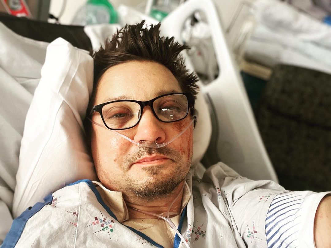 Avengers actor Jeremy Renner shares 1st photo from hospital, fans wish fast recovery