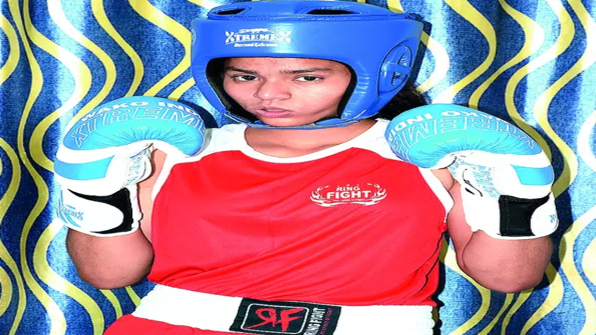 Girl with impaired leg, wins Gujarat kickboxing championship