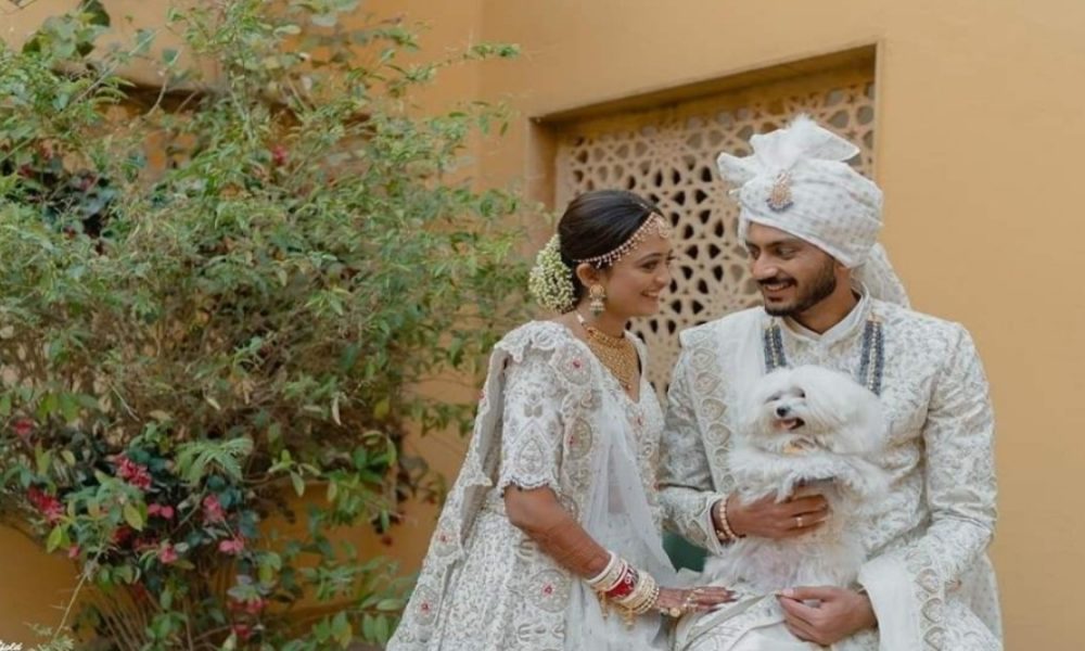 At his wedding, Axar Patel dances with wife Meha on ‘Maan Meri Jaan’… Watch VIDEO