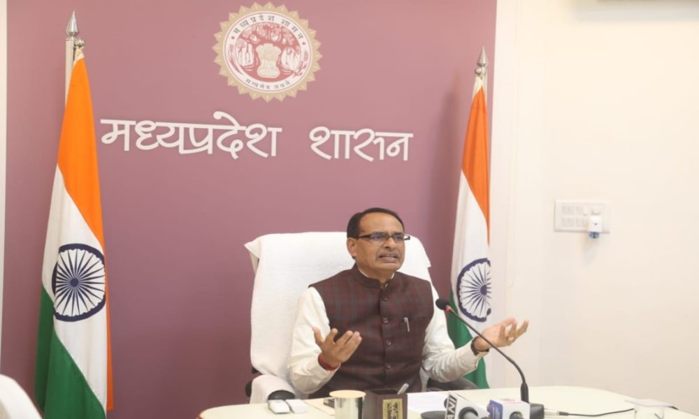 MP CM announces to give Rs 1,000 a month to women under ‘Ladli Bahna Yojana’