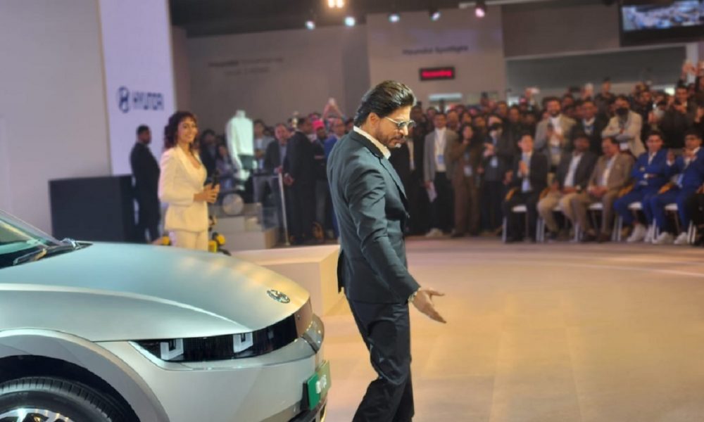 While SRK unveils Hyundai’s Ioniq 5 EV, Rs 44.50 trends on Twitter; what netizens are saying