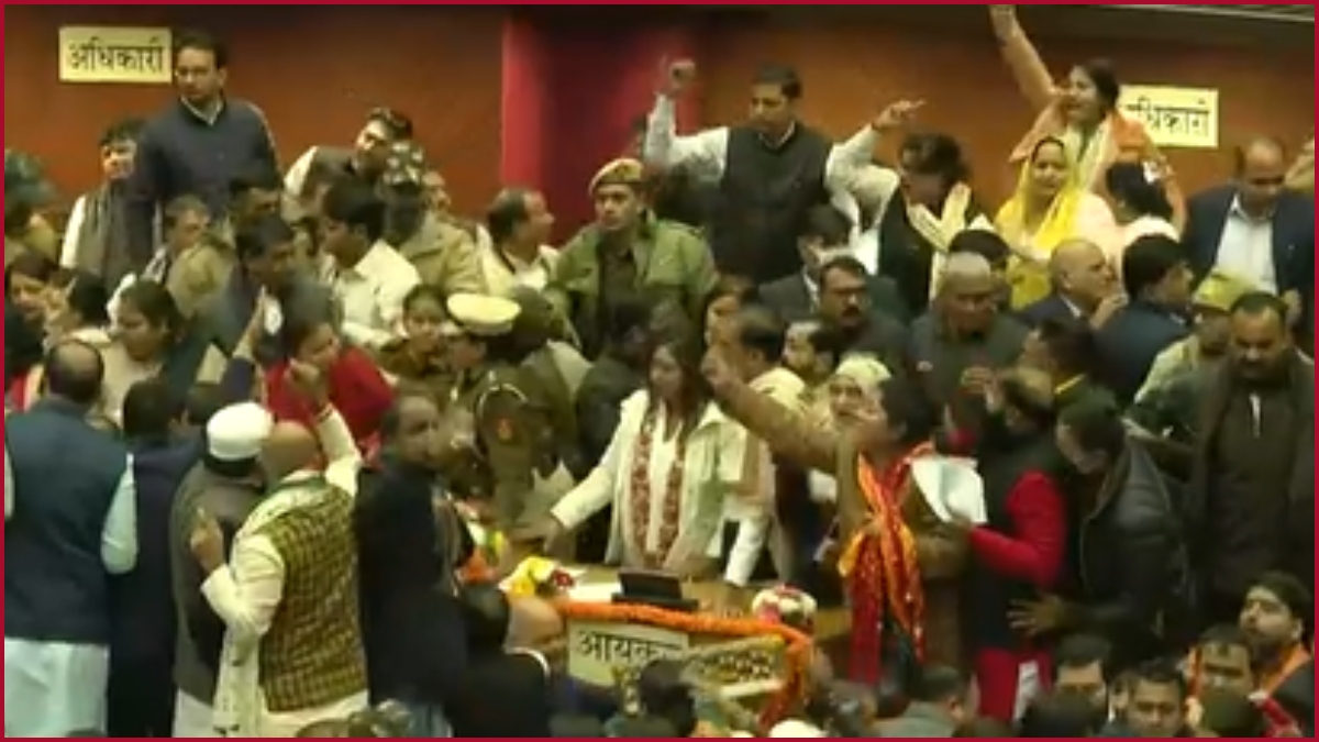 Delhi Mayor Election: Ruckus at MCD Civic Centre as AAP, BJP members protests