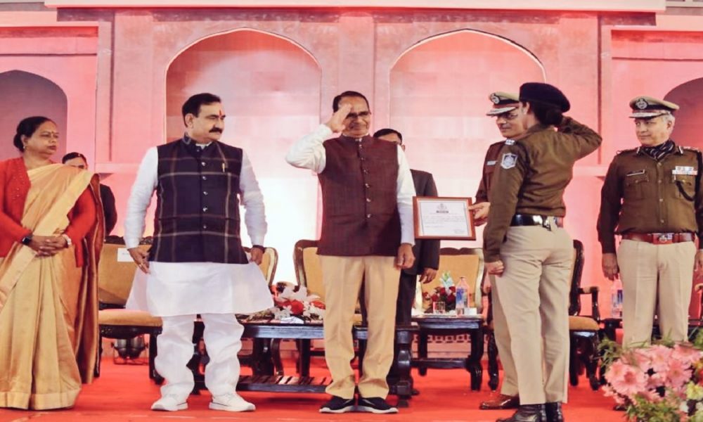 CM Shivraj hands over appointment letters to new recruits, gives tips for becoming ‘ideal’ policeman