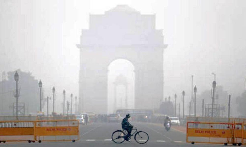 Delhi shivers at 4.4 Degrees Celsius Today: Records lowest temperature for the season