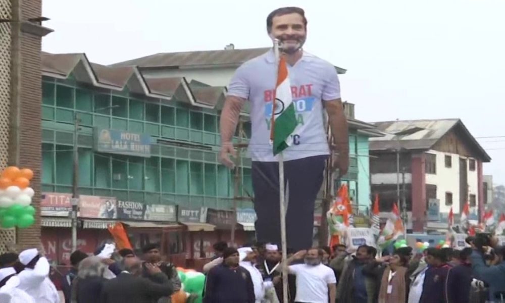 Rahul Gandhi unfurls national flag at Lal Chowk, netizens angry on his cutout being bigger than tricolour