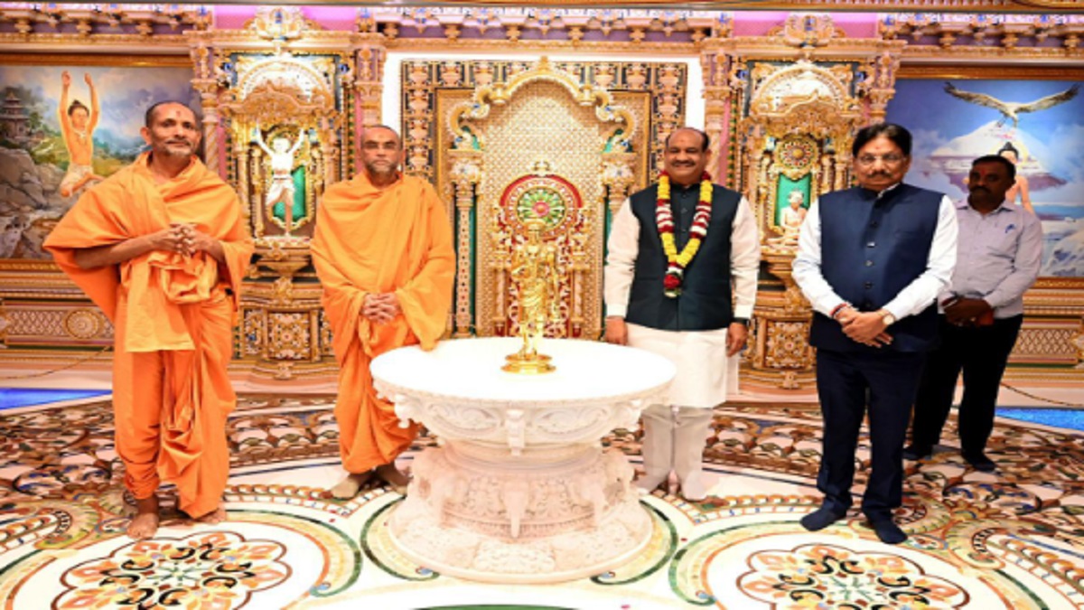 Speaker Om Birla visits Akshardham temple complex in Gandhinagar (PICs)
