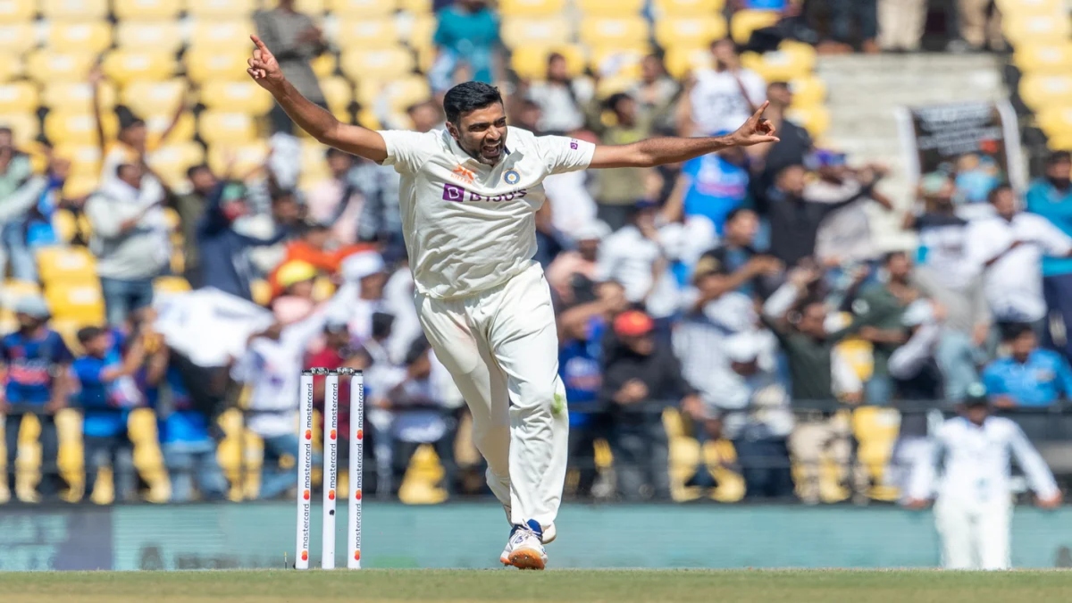 Delhi Test: R Ashwin sends top Aussie batters packing in one over (WATCH)